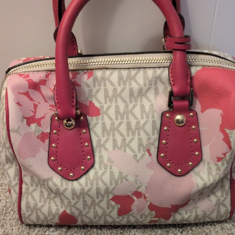 Michael Kors Pink and Cream Satchel - Picture 6 of 16